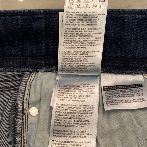 Levi Pull On Jeans - Picture 5 of 6